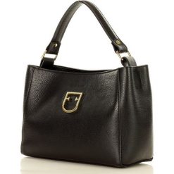 Marco mazzini elegancka torebka skórzana italian chic czarny. Czarne kuferki damskie MAZZINI, w paski, ze skóry, eleganckie, bez dodatków. W wyprzedaży za 289,00 zł.