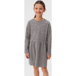 Mango Kids - Sukienka dziecięca Luna 110-152 cm. Szare sukienki dziewczęce Mango Kids, bez wzorów, z elastanu, casualowe, z długim rękawem, długie, maxi, rozkloszowane. W wyprzedaży za 59,90 zł.