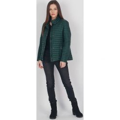 Kurtka "Avoriaz" w kolorze zielonym. Zielone kurtki damskie Chattawak, l, z puchu, klasyczne. W wyprzedaży za 259,95 zł.