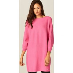 Swetry oversize damskie: Długi sweter oversize – Różowy