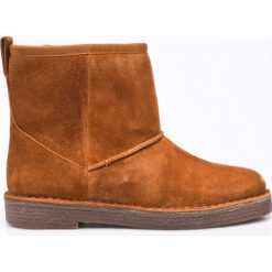 Clarks - Botki Drafty Day. Brązowe buty zimowe damskie marki Clarks, z materiału, z okrągłym noskiem, na obcasie. W wyprzedaży za 179,90 zł.