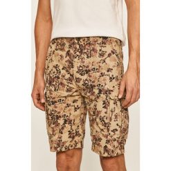 Pepe Jeans - Szorty Journey. Pomarańczowe spodenki i szorty męskie Pepe Jeans, m, bez wzorów, z bawełny, casualowe. Za 299,90 zł.