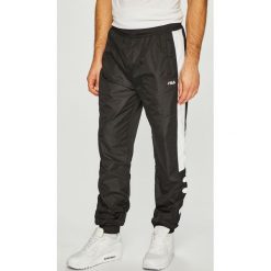 Fila - Spodnie. Czarne spodnie męskie Fila, na co dzień, xl, bez wzorów, z poliesteru, casualowe. W wyprzedaży za 279,90 zł.