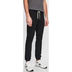 Produkt by Jack & Jones - Spodnie. Czarne spodnie męskie PRODUKT by Jack & Jones, s, bez wzorów, z bawełny. W wyprzedaży za 79,90 zł.