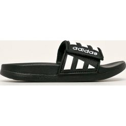 Adidas - Klapki dziecięce. Czarne sandały dziewczęce Adidas, z materiału, bez zapięcia. Za 129,90 zł.