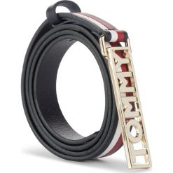Pasek Damski TOMMY HILFIGER - Tommy Plaque Belt 2.0 AW0AW06929 901. Niebieskie paski damskie TOMMY HILFIGER, w paski, ze skóry. W wyprzedaży za 229,00 zł.