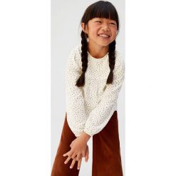 Mango Kids - Koszula dziecięca Chicago 110-152 cm. Białe bluzki dziewczęce z wiskozy, z okrągłym kołnierzem, długie. W wyprzedaży za 59,90 zł.