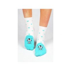 Skarpetki z foką w serduszka. Niebieskie skarpetki damskie marki Candysox.pl. Za 30,00 zł.