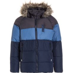 LEGO Wear NINJAGO JAZZ 631 Kurtka zimowa dark navy. Niebieskie kurtki chłopięce marki LEGO Wear, na zimę, z nylonu. W wyprzedaży za 303,20 zł.
