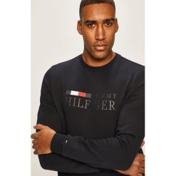 Tommy Hilfiger - Bluza. Białe bluzy męskie TOMMY HILFIGER, xl, z nadrukiem, z bawełny, z okrągłym kołnierzem, bez rękawów, bez kaptura. Za 449,90 zł.