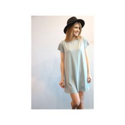 Sukienka trapezowa z krótkim rękawem. Szare sukienki mini damskie marki Miw collection, na imprezę, s, z dekoltem na plecach, z krótkim rękawem, krótkie, trapezowe. Za 150,00 zł.