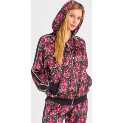 Jedwabna BLUZA AREGUA john richmond. Bluzy damskie John Richmond, bez wzorów, z jedwabiu, bez rękawów, bez kaptura. Za 1559,00 zł.