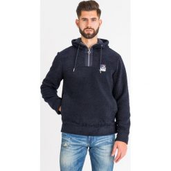 BLUZA ARMANI EXCHANGE. Niebieskie bluzy męskie m, z aplikacjami, z dzianiny, z kapturem. Za 609,00 zł.
