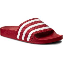 Klapki adidas - adilette 288193 Lgtsca/Wht/Lgtsca. Czerwone klapki damskie marki Adidas, w paski, ze skóry ekologicznej. Za 129,00 zł.