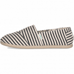PAEZ espadryle damskie Classic Surfy Alaska 37 kremowe. Białe espadryle damskie Paez, bez wzorów, bez obcasa. Za 209,00 zł.