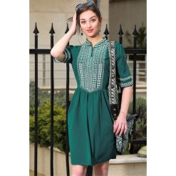 Sukienka MERONA GREEN. Zielone sukienki damskie Sukienka MERONA GREEN, s, bez wzorów, bez kołnierzyka, z krótkim rękawem, krótkie, mini. W wyprzedaży za 89,00 zł.