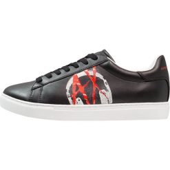 Trampki męskie: Armani Exchange GEOMETRIC TENNIS Tenisówki i Trampki black