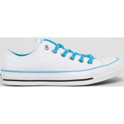 Converse - Tenisówki. Białe trampki i tenisówki damskie Converse, bez wzorów, z materiału, bez zapięcia. W wyprzedaży za 269,90 zł.