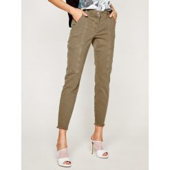 Jeansy Skinny Fit Laurèl Jacky Cargo 81019. Zielone jeansy damskie Laurèl, l, bez wzorów, z elastanu. W wyprzedaży za 719,00 zł.