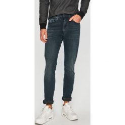 Levi's - Jeansy 512 Slim Taper. Niebieskie jeansy męskie Levi's®, s, bez wzorów, z obniżonym stanem. W wyprzedaży za 329,90 zł.