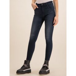 Jeansy Slim Fit Diesel Slandy 00SML 0870C. Niebieskie jeansy damskie Diesel, s. W wyprzedaży za 449,00 zł.