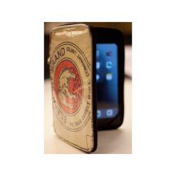 Etui na iPad mini z worka po cemencie. Brązowe etui damskie marki Mangostin.me. Za 49,00 zł.