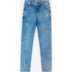 Jeansy slim fit z przetarciami - Granatowy. Niebieskie jeansy damskie Reserved. Za 69,99 zł.
