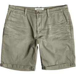 Quiksilver Spodenki Krandy Chino M Dusty Olive 36. Zielone spodenki i szorty męskie marki Quiksilver, na lato, m, bez wzorów, klasyczne. W wyprzedaży za 179,00 zł.