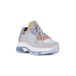 Buty Bronx SNEAKER. Białe trampki i tenisówki damskie marki Bronx, bez wzorów, bez zapięcia. Za 565,42 zł.