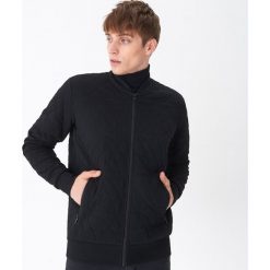 Bluza bomber - Czarny. Czarne bluzy męskie House, s, bez wzorów, bez kołnierzyka, bez rękawów, bez kaptura. Za 139,99 zł.