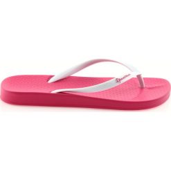 Klapki rekreacyjne japonki Ipanema 81030. Różowe klapki damskie Ipanema, bez wzorów, z gumy, na wysokim obcasie. W wyprzedaży za 59,00 zł.