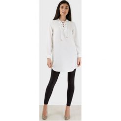 Closet London Bluzka Damska 38 Kremowy. Białe bluzki damskie Closet London, na imprezę, bez wzorów, bez kołnierzyka, bez rękawów. Za 189,00 zł.
