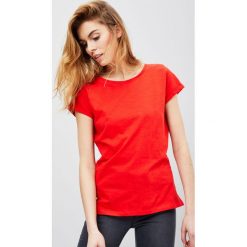 Bluzka basic. Bluzki damskie Moodo, xs, bez wzorów, bez kołnierzyka, bez rękawów. Za 9,99 zł.