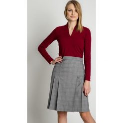 Krótka spódniczka z zakładkami RABARBAR. Szare spódniczki damskie RABARBAR, do pracy, s, w kratkę, eleganckie, krótkie, mini, ołówkowe. W wyprzedaży za 139,00 zł.