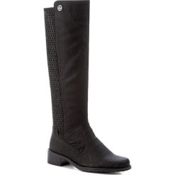 Oficerki RIEKER - Z7354-00 Schwarz. Czarne kozaki damskie Rieker, ze skóry, bez obcasa, bez zapięcia. W wyprzedaży za 259,00 zł.