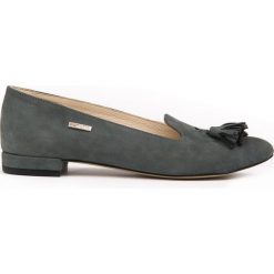 Nubukowe balerinki z ostrym noskiem - skóra naturalna - model 045 - kolor stalowy. Szare baleriny damskie Zapato, bez wzorów, z jeansu, klasyczne, bez obcasa, na obcasie. W wyprzedaży za 239,20 zł.