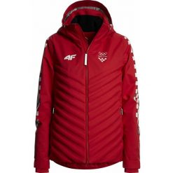 Kurtka narciarska męska Chorwacja PyeongChang 2018 KUMN750 - czerwony wiśniowy. Czerwone kurtki męskie marki 4f, na zimę, s, z napisami, z dzianiny. Za 1999,90 zł.