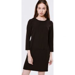 Czarna Sukienka Nipping. Czarne sukienki damskie Born2be, na co dzień, xl, bez wzorów, z tkaniny, z okrągłym kołnierzem, bez rękawów, długie, mini, proste. Za 59,99 zł.
