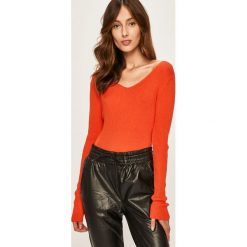 Answear - Sweter. Pomarańczowe swetry damskie ANSWEAR, s, bez wzorów, z bawełny, bez rękawów, bez kaptura. W wyprzedaży za 44,90 zł.