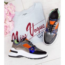 Buty sportowe damskie N/M R-31 Szare. Szare buty sportowe damskie N/M, bez wzorów, z tworzywa sztucznego, sportowe. Za 109,00 zł.