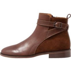 KIOMI Ankle boot cognac. Brązowe botki damskie na zamek KIOMI, z materiału. Za 379,00 zł.