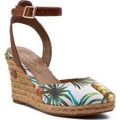 Espadryle WRANGLER - Brava Jute WL151571 White/Tropical 307. Białe espadryle damskie marki Wrangler, bez wzorów, ze skóry ekologicznej, bez obcasa, na obcasie. W wyprzedaży za 189,00 zł.