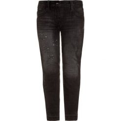 S.Oliver RED LABEL Jeans Skinny Fit black denim. Czarne jeansy dziewczęce marki s.Oliver RED LABEL, z bawełny. W wyprzedaży za 135,20 zł.