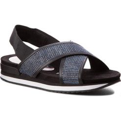 Sandały TAMARIS - 1-28703-38 Nt. Blue Gl/Blk 893. Czarne klapki damskie Tamaris, z aplikacjami, z materiału. W wyprzedaży za 139,00 zł.