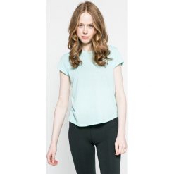 Under Armour - Top Threadborne Run. Szare topy sportowe damskie Under Armour, s, z poliesteru, z okrągłym kołnierzem. W wyprzedaży za 49,90 zł.