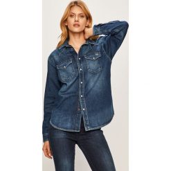 Pepe Jeans - Koszula Bliss x Dua Lipa. Niebieskie bluzki damskie Pepe Jeans, na co dzień, s, bez wzorów, z bawełny, casualowe, bez kołnierzyka, z długim rękawem. W wyprzedaży za 239,90 zł.