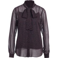 MICHAEL Michael Kors CHEETAH TIE Bluzka walnut. Pomarańczowe bluzki damskie MICHAEL Michael Kors, xs, bez wzorów, z poliesteru, bez kołnierzyka, bez rękawów. W wyprzedaży za 443,40 zł.