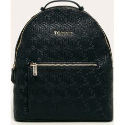 Tommy Hilfiger - Plecak. Niebieskie plecaki damskie TOMMY HILFIGER, bez wzorów, ze skóry ekologicznej, eleganckie. W wyprzedaży za 449,90 zł.