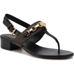 Sandały MICHAEL MICHAEL KORS - Charlton Sandal 40T9CHFA1B Brown/Blk. Pomarańczowe klapki damskie MICHAEL Michael Kors, bez wzorów, ze skóry ekologicznej, bez obcasa, na obcasie. W wyprzedaży za 489,00 zł.