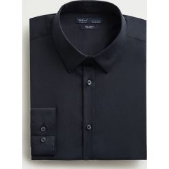 Mango Man - Koszula Emotion. Białe koszule męskie Mango Man, s, bez wzorów, z elastanu, eleganckie, z klasycznym kołnierzykiem, z długim rękawem. Za 199,90 zł.